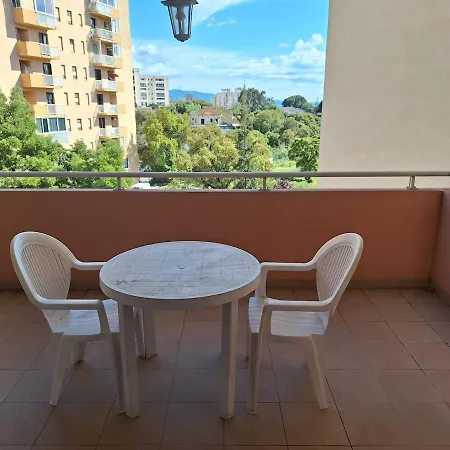 Апартаменти Spacious And Good Location *